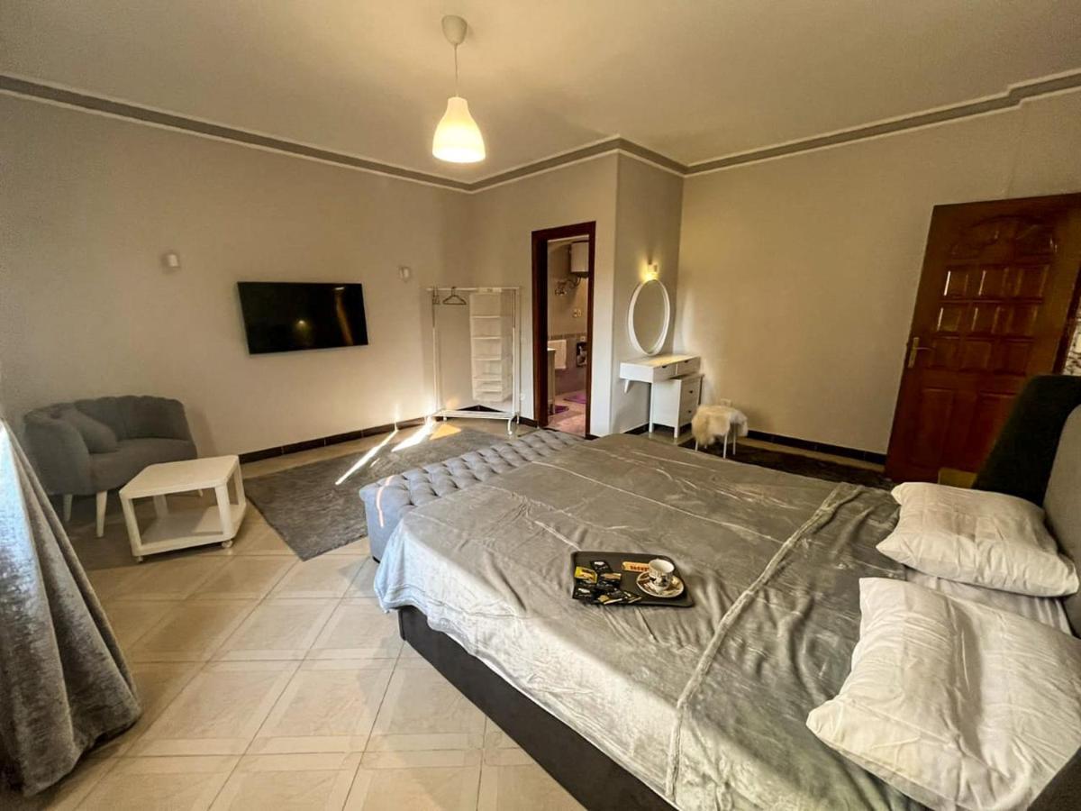 3Bd Apartment In A Family House With Garden View Il Il Cairo Camera foto